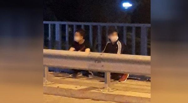 Tekirdağ'da, yaşları 18'den küçük olan iki kişi, Koronavirüs şüphesiyle götürüldükleri hastaneden, pencereden atlayarak kaçtı. - Sputnik Türkiye