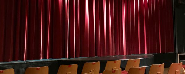 tiyatro-kırmızı perde - Sputnik Türkiye