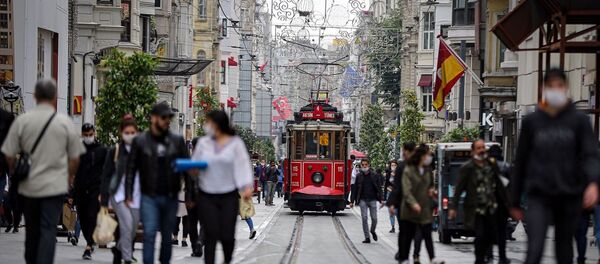 İstanbul - koronavirüs - maske - Sputnik Türkiye
