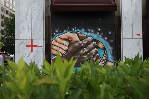 Beyaz Saray yakınlarındaki caddenin adı 'Black Lives Matter' olarak değiştirildi Beyaz Saray yakınlarındaki caddenin adı 'Black Lives Matter' olarak değiştirildi - Sputnik Türkiye