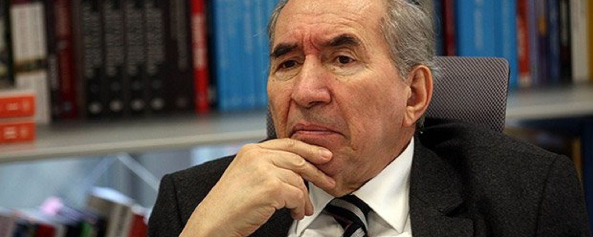 Altan Öymen - Sputnik Türkiye, 1920, 19.07.2025