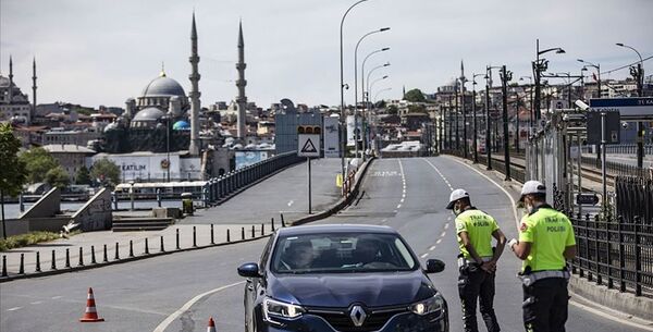 Sokağa çıkma kısıtlaması Sokağa çıkma kısıtlaması - Sputnik Türkiye