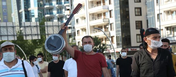 Düğün salonları açılıyor, müzisyen ve sanatçılar kaygılı - Sputnik Türkiye