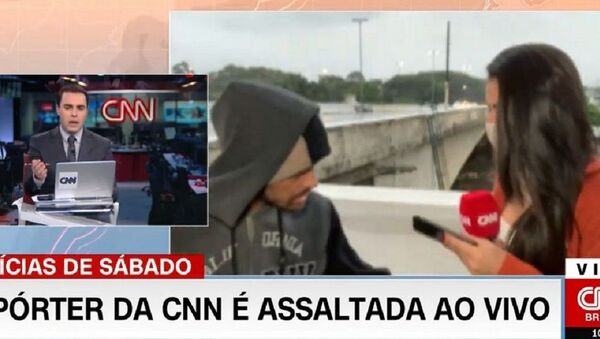 Brezilya’da CNN muhabiri canlı yayında soyuldu  - Sputnik Türkiye