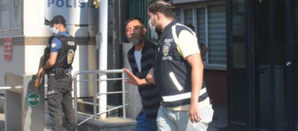 Yakalanan kapkaççı: Allah devlete zarar ziyan vermesin, bizim gibi adamı yakaladınız iyi oldu Yakalanan kapkaççı: Allah devlete zarar ziyan vermesin, bizim gibi adamı yakaladınız iyi oldu - Sputnik Türkiye