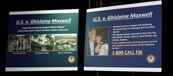 New York Güney Bölgesi Savcılığı'nın Jeffrey Epstein'ın hayat arkadaşı ve suç ortağı Ghislaine Maxwell hakkındaki iddianameyi açıkladığı basın toplantısından New York Güney Bölgesi Savcılığı'nın Jeffrey Epstein'ın hayat arkadaşı ve suç ortağı Ghislaine Maxwell hakkındaki iddianameyi açıkladığı basın toplantısından - Sputnik Türkiye