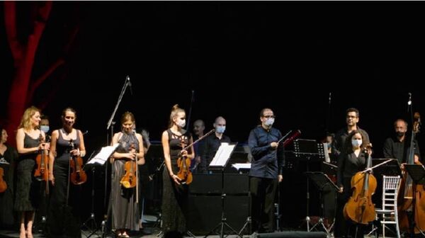 İstanbul Devlet Senfoni Orkestrası açık hava konserlerine başladı - Sputnik Türkiye