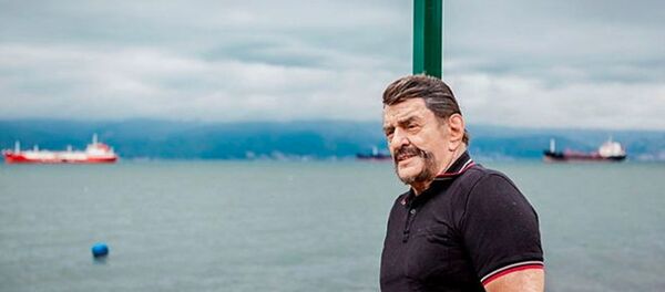 Şarkıcı Alpay - Sputnik Türkiye