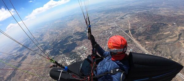  Çorum'dan Konya'ya yamaç paraşütü ile uçup 8 saat 15 dakika havada kaldı - Sputnik Türkiye